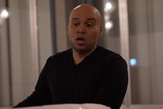 Luis Magallaes, tenor venezolano, en un ensayo en la Ópera de Zúrich.