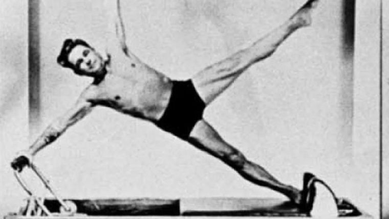 Joseph Pilates, creador del método Pilates. Joseph Pilates, creador del método Pilates.
