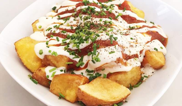 Patatas bravas: una explosión de sabor en cada bocado Foto: Shutterstock