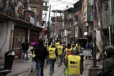 Desafío El eje del conflicto sanitario se trasladó a los barrios más pobres de Buenos Aires y alrededores. Foto: Télam.