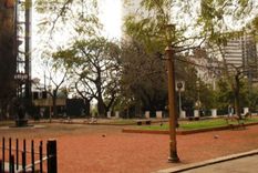 Sobre la calle Arroyo y llegando ya a Cerrito, se encuentra la coquetísima Plaza Catalunya.  Foto: Gentileza