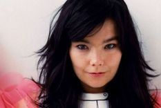 bjork revelo que fue acosada por un premiado director de cine