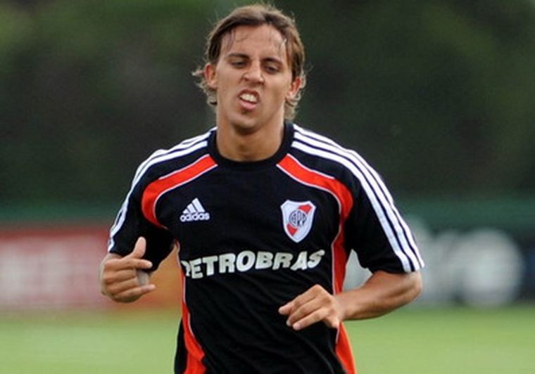 El enano en River Plate Foto: Télam