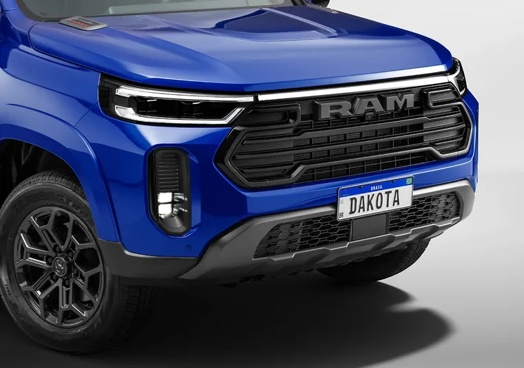 RAM Dakota Night Edition