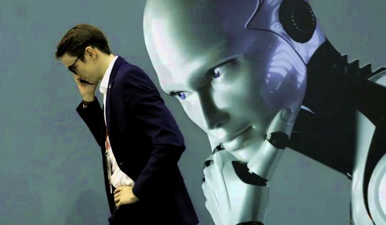 Para probar tu idea, mínimo necesitarías un programador, un diseñador UX, un community manager y unos $50,000 dólares iniciales. Foto: EFE