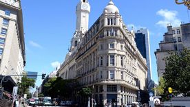 La legislatura porteña aprobó la ley de costo cero para 71 trámites administrativos. Foto: CABA