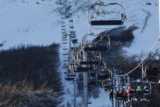 Los Centros de Esquí están próximos a inaugurar la temporada 2023, y necesitan gente para cubrir las diferentes vacantes laborales. Foto: Cerro Castor