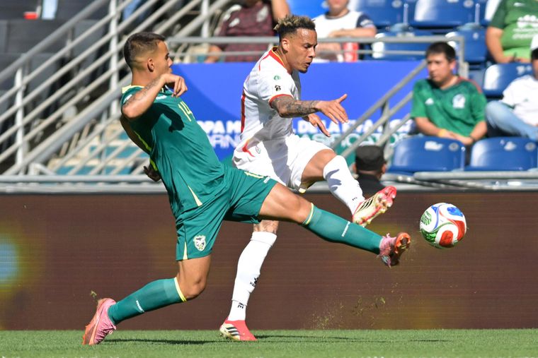 Bolivia enfrenta a Surinam en Monterrey, México.