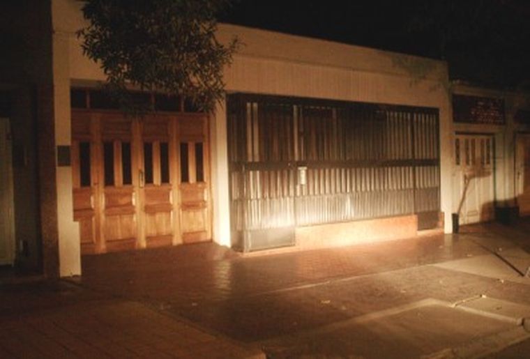 El joven fue abordado cuando abría la puerta de la casa. Foto: MDZ
