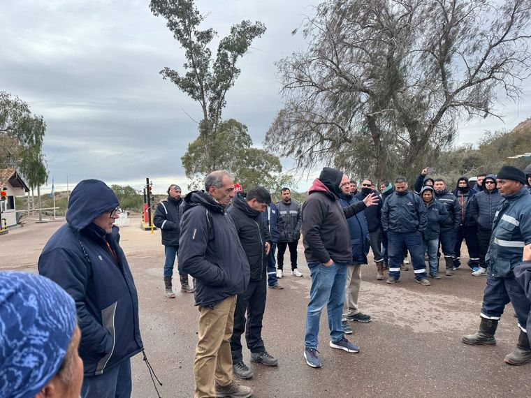 Paro de gremios petroleros en el clúster Mendoza Norte. Julián Matamala y Gabriel Barroso.