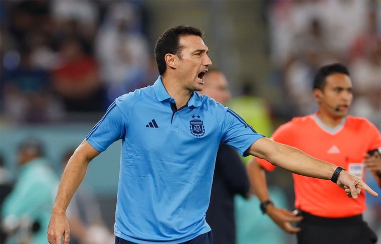 Lionel Scaloni El técnico de Argentina tiene una importante preocupación para el partido con Australia. Foto: EFE