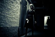 Muy rara vez, los verdaderos agentes de inteligencia trabajan a solas, dice una experta de MI6, la agencia de espionaje británica. Foto: GETTY IMAGES