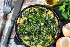 una delicia: con 5 ingredientes ¡la mejor tortilla de espinacas!