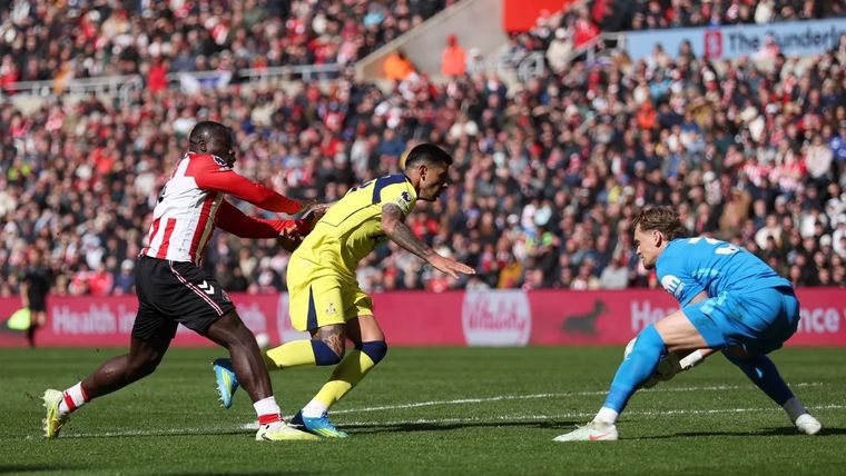 Cuti Romero debió retirarse por lesión.&nbsp;