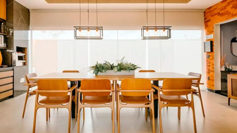 Es importante Identificar los muebles importantes para un espacio y el color de pintura que mejor se adapte a lo que uno desea para ese espacio. Foto: EFE.