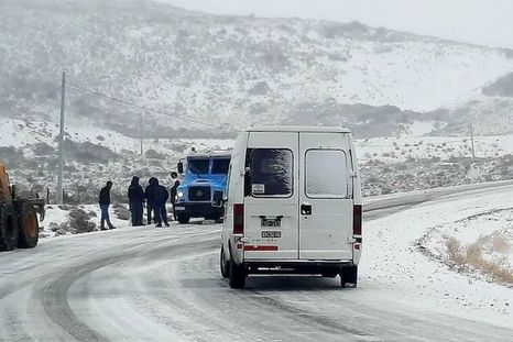 Encontraron un criancero muerto en la cordillera del norte neuquino en medio de un temporal de nieve. Encontraron un criancero muerto en la cordillera del norte neuquino en medio de un temporal de nieve.