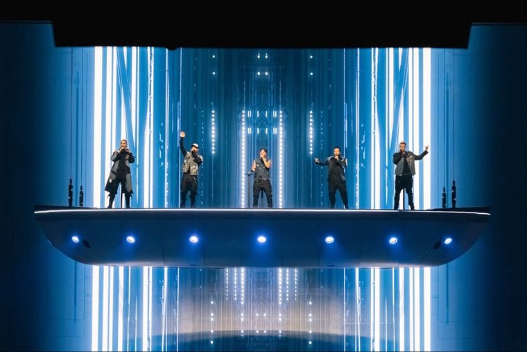 Para lograr imágenes sin distorsión, se utiliza el sistema Big Sky. Para lograr imágenes sin distorsión, se utiliza el sistema Big Sky.