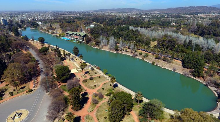 Vista aérea del Lago del Parque General San Martín Foto: Gobierno de Mendoza