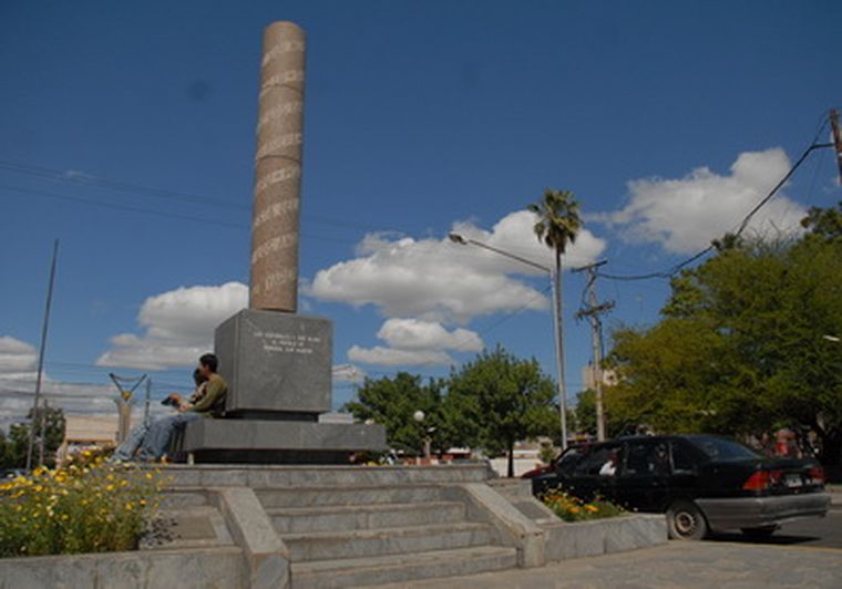 Boulogne Sur Mer y Av. Salta de San Martín.