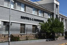 El ladrón abordó el taxi en el Hospital Lagomaggiore. El ladrón abordó el taxi en el Hospital Lagomaggiore.