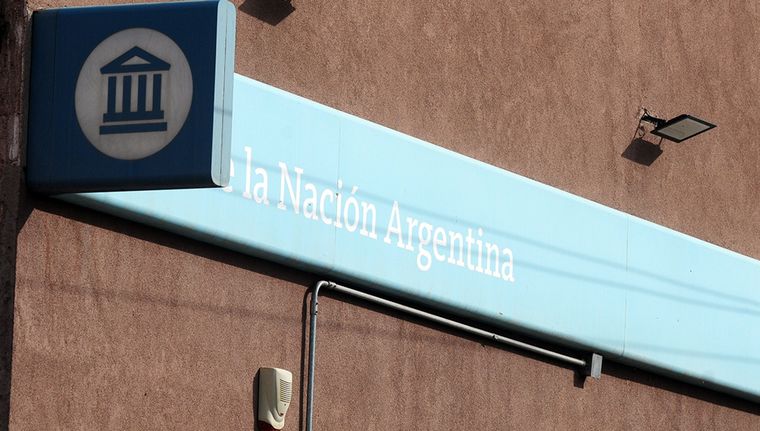 Banco Nación cuida los bolsillos de sus clientes Foto: ALF PONCE MERCADO / MDZ