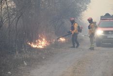 El gobernador Martín Llaryora presentó el Programa de Remediación que incluye diversas acciones destinadas a restaurar los daños ocasionados por los incendios. Foto: Gobierno de Córdoba