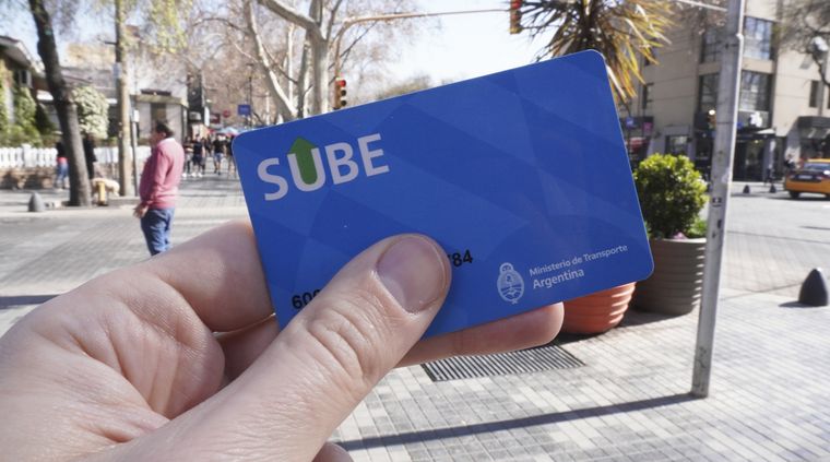 Este truco para recargar la SUBE puede ser una ayuda para la suba de las tarifas. Foto: Rodrigo DAngelo / MDZ