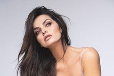 Marisol González cautivó con un sofisticado traje de baño negro.