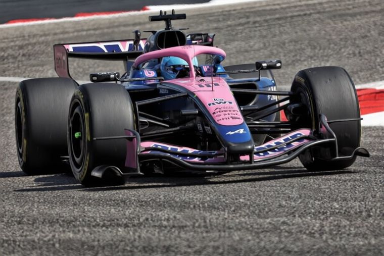 Pierre Gasly terminó en la sexta posición en la jornada matutina del último día de pretemporada en Baréin.