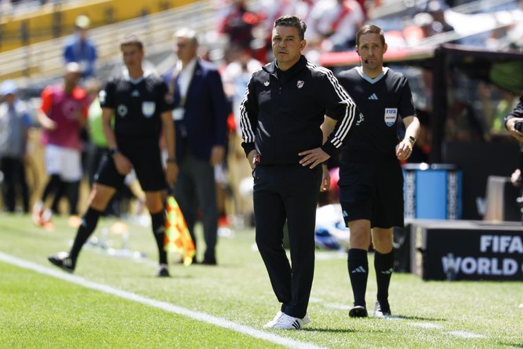 Gallardo deberá hacer varios cambios para enfrentar al Inter.