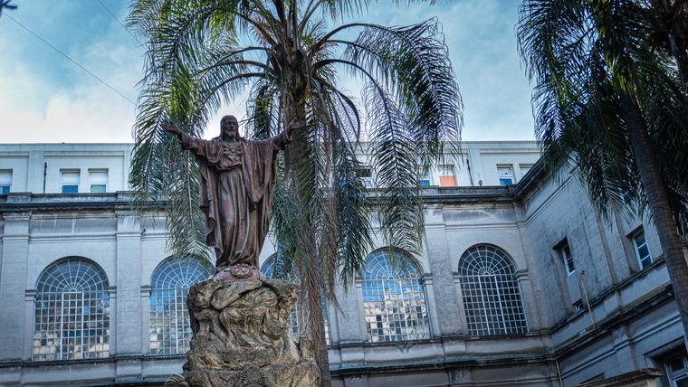 Patio del Seminario Metropolitano de Buenos Aires. Foto: Analía Melnik/MDZ