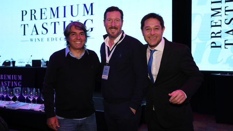 Sebastián González, Gerald Gabillet y Nico Aleman. Sebastián González, Gerald Gabillet y Nico Aleman.