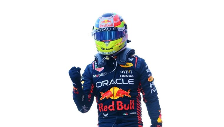 Checo Pérez ganó su segunda carrera de la temporada. Foto: @redbullracing