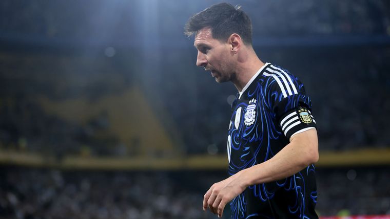 La Selección argentina enfrentará a Zambia en la Bombonera con Messi en el once inicial.