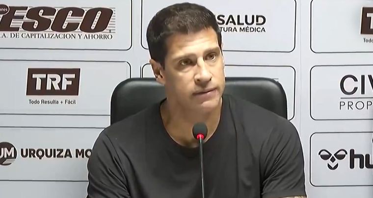 Sebastián Domínugez en conferencia de prensa. Foto: Captura