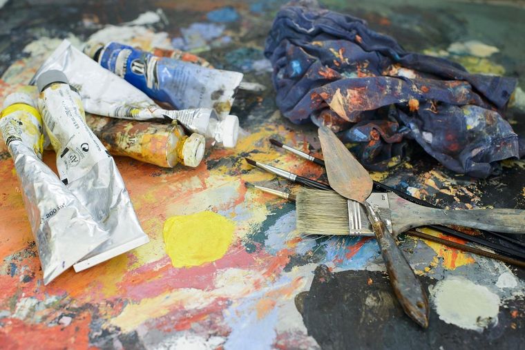 La pintura es una de las ramas del arte que vende piezas únicas por millones de dólares. Foto: Pixabay - pixabay.com