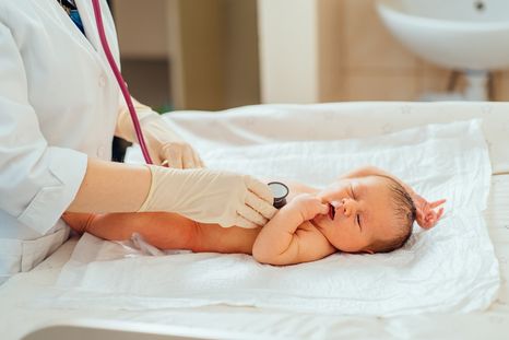 El Virus Sincicial Respiratorio (VSR) es la causa más frecuente en casos de bronquiolitis y neumonía en menores de un año. El Virus Sincicial Respiratorio (VSR) es la causa más frecuente en casos de bronquiolitis y neumonía en menores de un año.