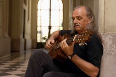 raul carnota, como un pajaro libre