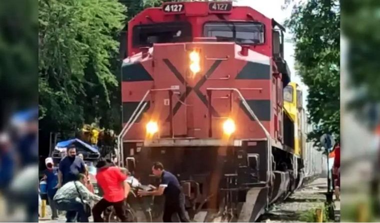 rescate tren Captura de pantalla del momento del rescate. Foto: Captura de pantalla.