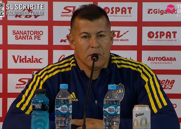 El DT habló en conferencia de prensa.