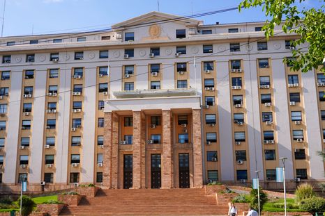 El llamado a concursos del Estado es para cubrir puestos destinados a contadores e ingenieros. El llamado a concursos del Estado es para cubrir puestos destinados a contadores e ingenieros.