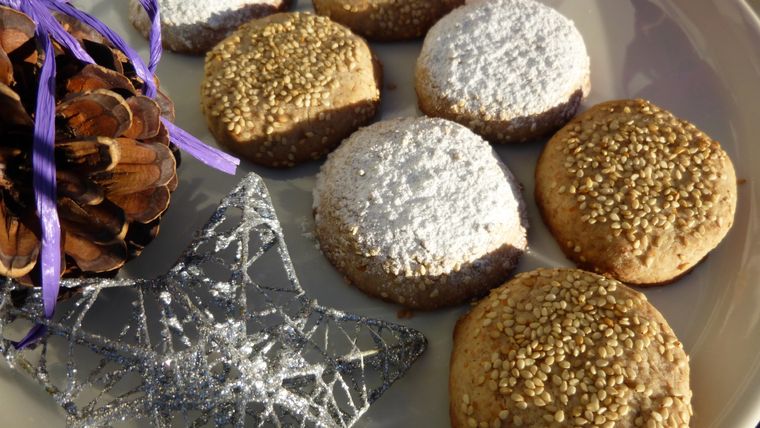 Admira estos dulces deliciosos para compartir en familia y comenzar a practicar para estas navidades. ¡Les encantarán!