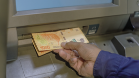 Se va a poder depositar dinero en bancos a través del cajero automático. Foto: Shutterstock Se va a poder depositar dinero en bancos a través del cajero automático. Foto: Shutterstock