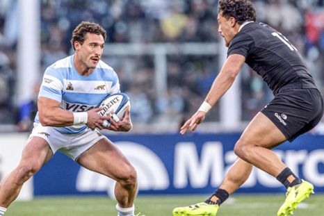 El mendocino Rodrigo Isgró anotó un try en el duelo entre Los Pumas y los All Blacks disputado en Córdoba. El mendocino Rodrigo Isgró anotó un try en el duelo entre Los Pumas y los All Blacks disputado en Córdoba.