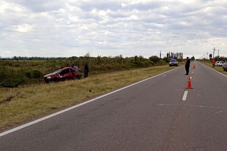 El joven falleció en el vuelco producido en la ruta 143. El joven falleció en el vuelco producido en la ruta 143.