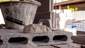 Un nuevo material transforma residuos de huevo y arroz en una alternativa para la construcción.