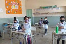 Comienzo de clases en Catamarca. El gobierno provincial aclaró que cada escuela puede pedir el carnet de vacunación por su cuenta para los alumnos. Foto: Ministerio de Educación de Catamarca.