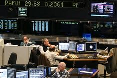 Si el riesgo país rompe el piso de los 600 puntos, se abre la posibilidad de evaluar un regreso a los mercados voluntarios de deuda.