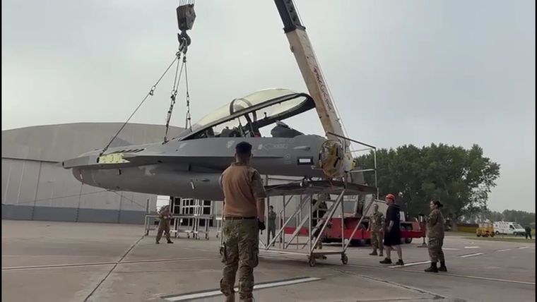 El armado de los f-16 continúa progresando Foto: Defensa