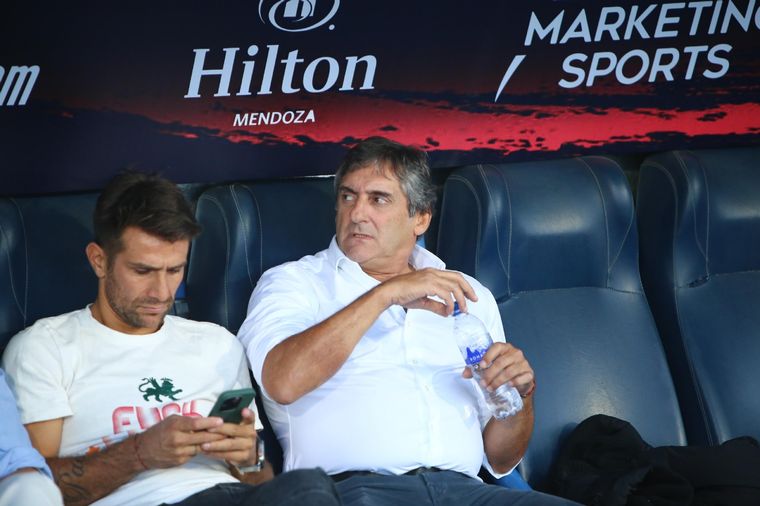 Francescoli se comunicó con un delantero uruguayo Foto: Fabián Salamone/MDZ